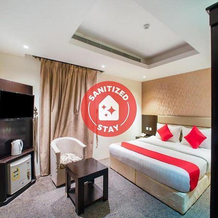 Oyo 200 Majestic Homes Эль-Хубар Экстерьер фото
