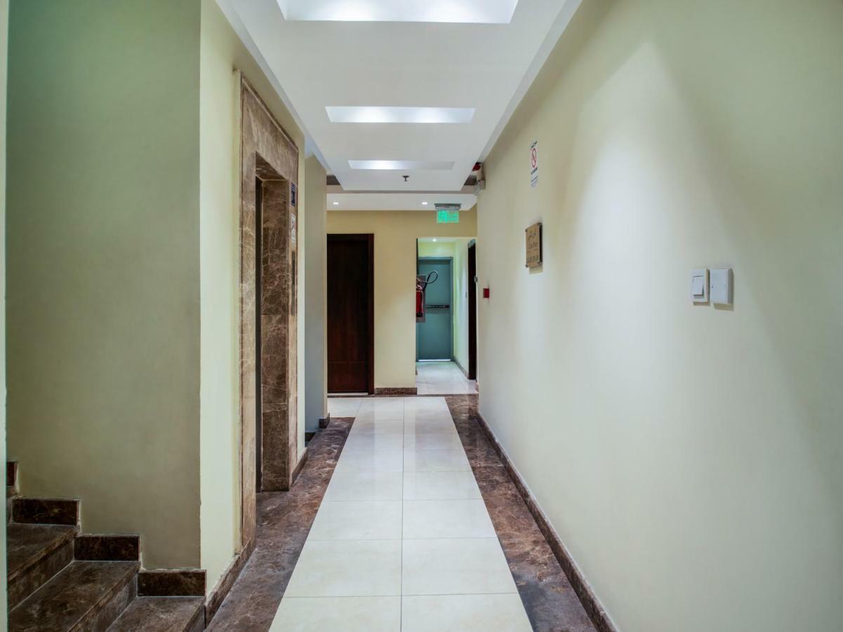 Oyo 200 Majestic Homes Эль-Хубар Экстерьер фото